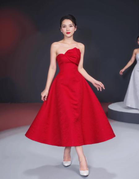Flux_lora_face01_Vietnamese_RC Hoang