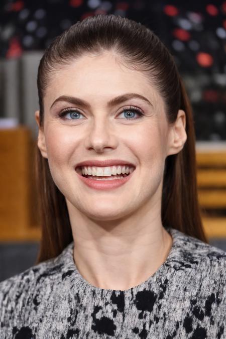 Alexandra Daddario | ??