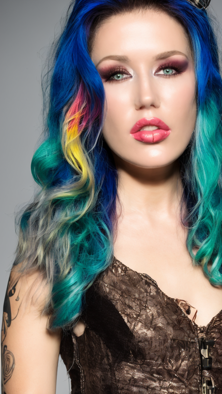 Alissa White-Gluz Singer ? LORA
