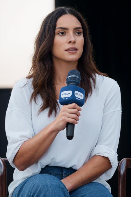 Adria Arjona | ??