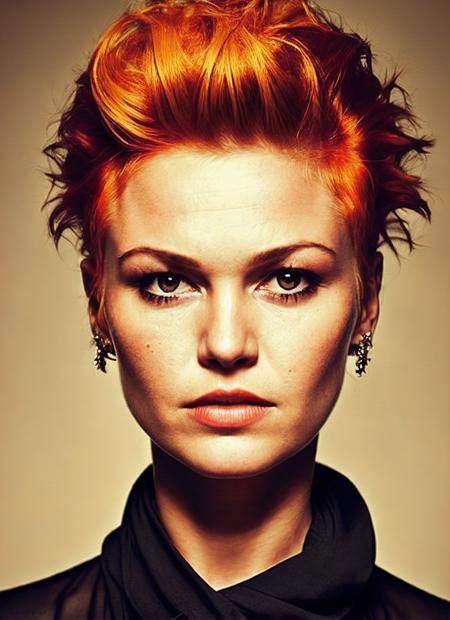 Julia Stiles