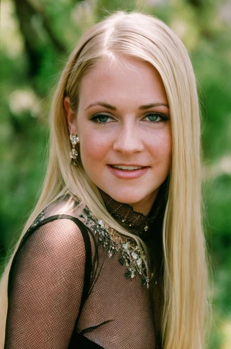 Melissa Joan Hart - Sabrina Spellman