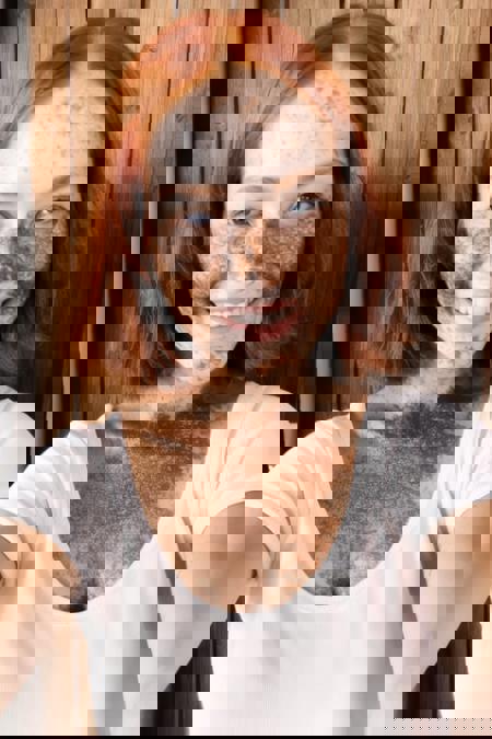 Redhead with freckles版本v1.0 (ID: 539642)