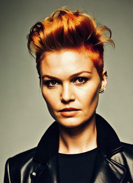 Julia Stiles
