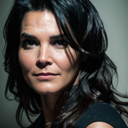 Angie Harmon