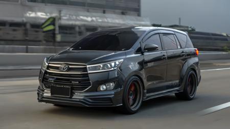 Toyota innova Reborn TRD | SDXL版本GD2 (ID: 1086097)