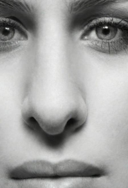 Hooked nose