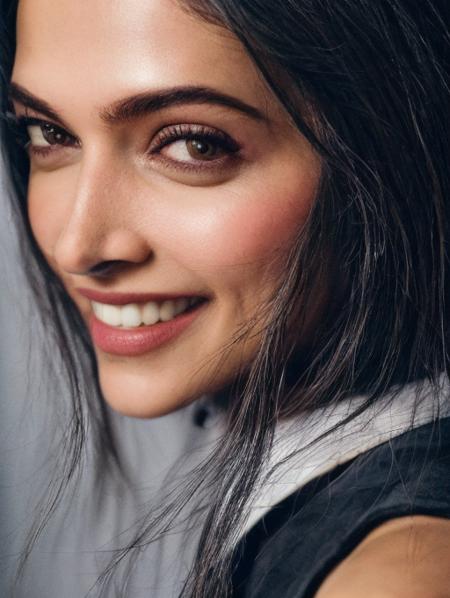 Deepika Padukone版本v1.0 (ID: 575571)