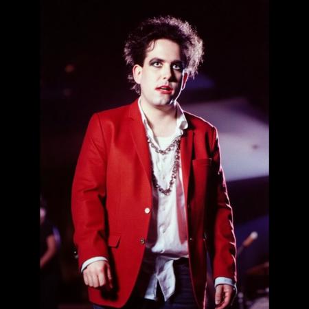 Robert Smith ( The Cure)