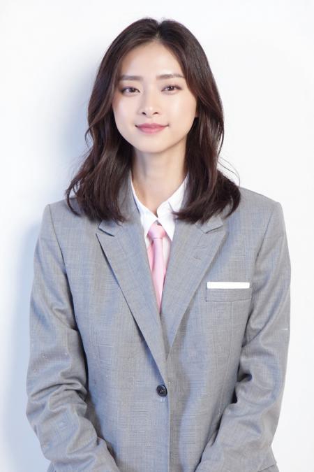 Veronica Ngo Flux