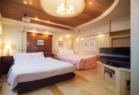 LOVEHOTEL F / PONY