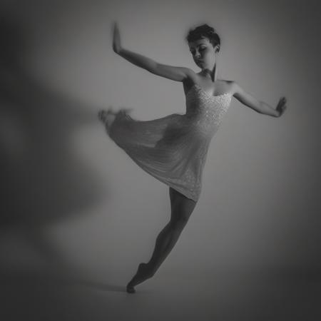Dancing girl版本V1 (ID: 634107)