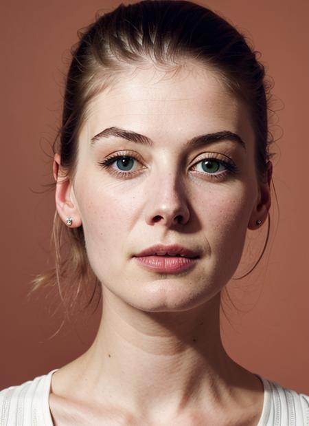 Rosamund Pike