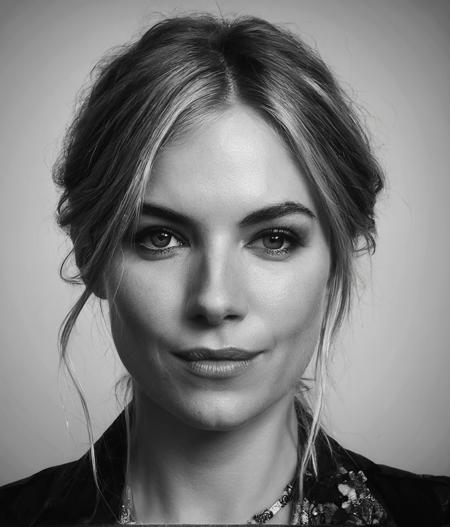 Sienna Miller XL