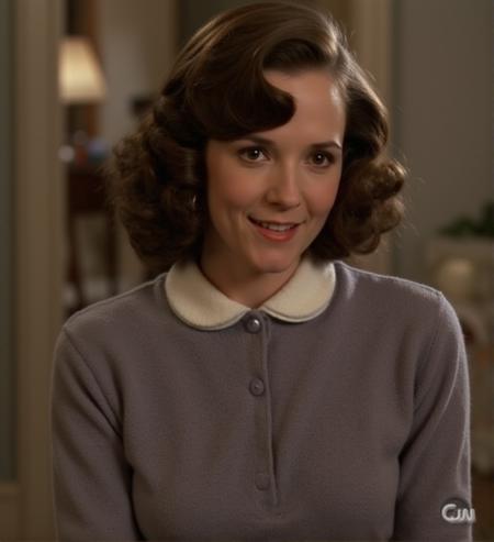 Lorraine Baines McFly (Lea Thompson) Back To The Future - FLUX