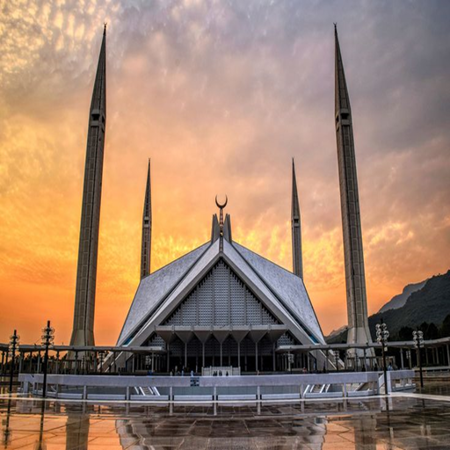 Pakistani_FaisalMosque_LoRA