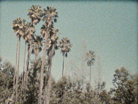8mm Film Lora_analog_v1_Flux (workflow included)