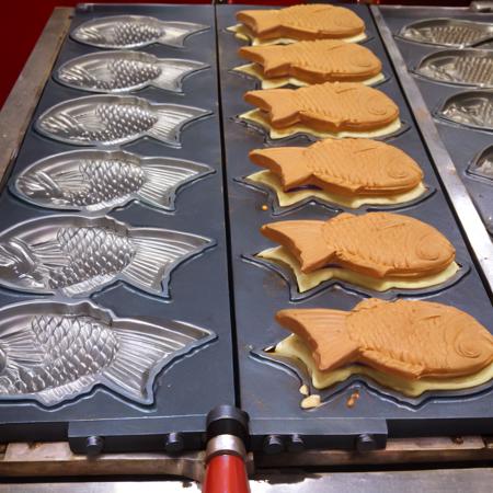 Fish shaped waffle shop