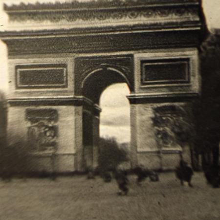 1947 Paris France - Replication (SD1.5 - LoRA)
