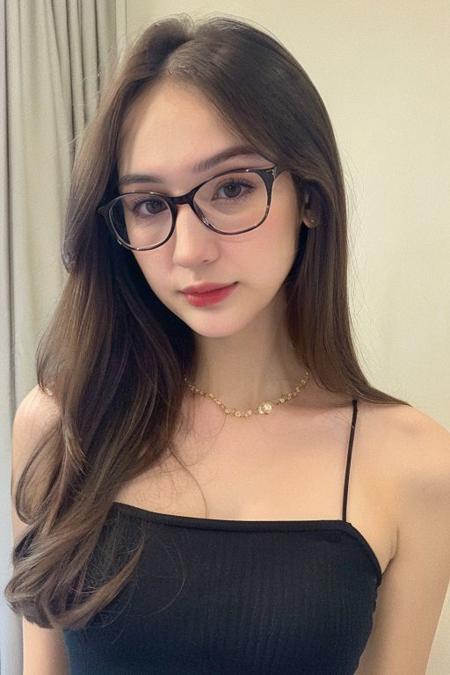 Laura Moane - Indonesian Celebrity