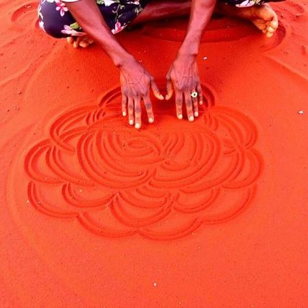 4 WALKA ABORIGINAL HAND DRAWINGS DETAIL