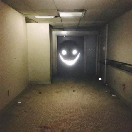 Backrooms - Smiler [Set2] / Monster / Urban Legend