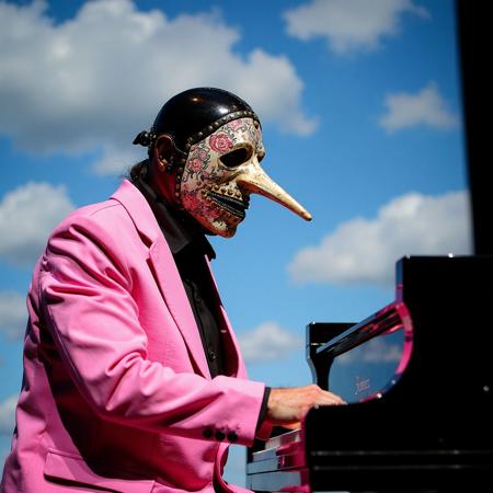 SLIPKNOT band. Number 3 masked.  Chris Fehn